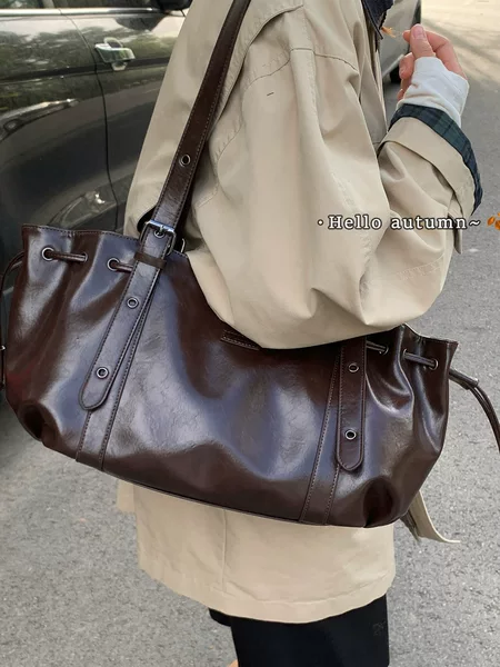 Large-Capacity Bag for Women, Drop Shipping, Autumn and Winter New Retro One-Shoulder 2025 Versatile Commuter Bag, Simple Tote Bag
