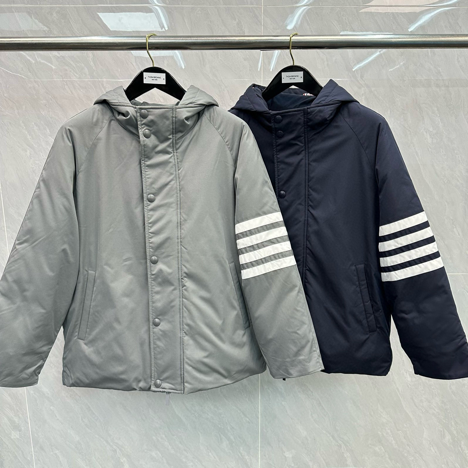 조커 짧은 따뜻한 커플 간단한 트렌드 4 바 두꺼운 코트의 공장 직접 tb 다운 재킷 남성 한국어 버전