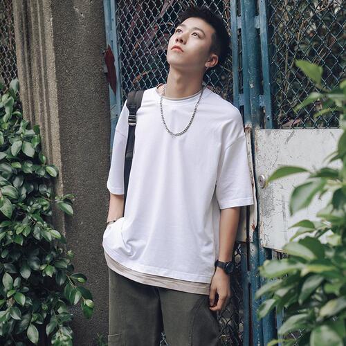 Summer V-Neck Short-Sleeve Two-Piece T-Shirt for Men Loose Fit Solid Color Half-Sleeve Fashion Hong Kong Style T-Shirt with Five-Finger Sleeve Korean Version