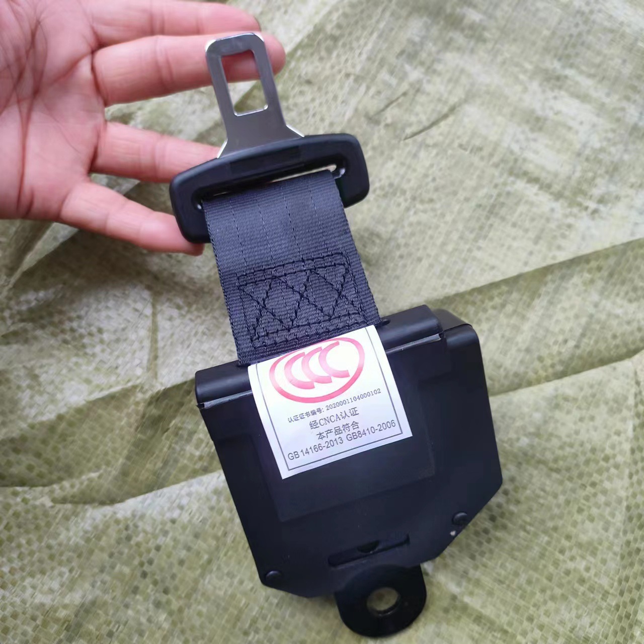 Car Seat Belts, Safety Belts for Buses, School Buses, Coaches, Vans, and Amusement Parks, Two-Point and Three-Point Safety Belts