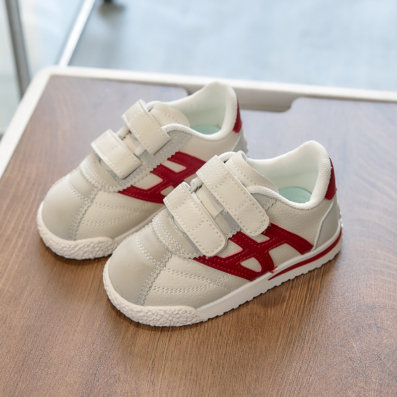 Zapatos deportivos para niños 2026 primavera nuevo niño niñas zapatos de skate para niños pequeños y medianos bebés zapatos blancos suaves zapatos Agan