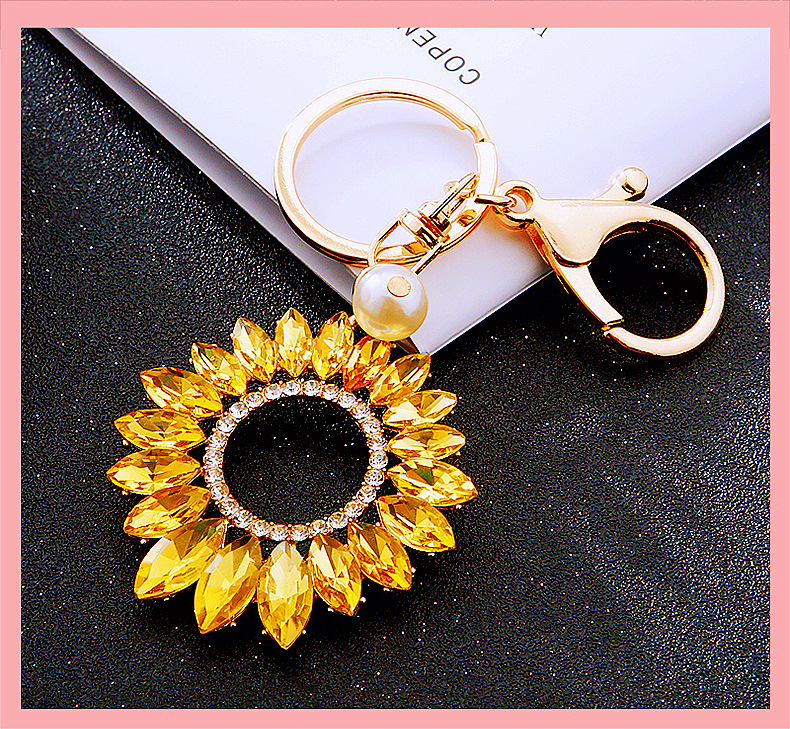 Luxurious Lady Sunflower Metal Women's Bag Pendant Keychain display picture 2