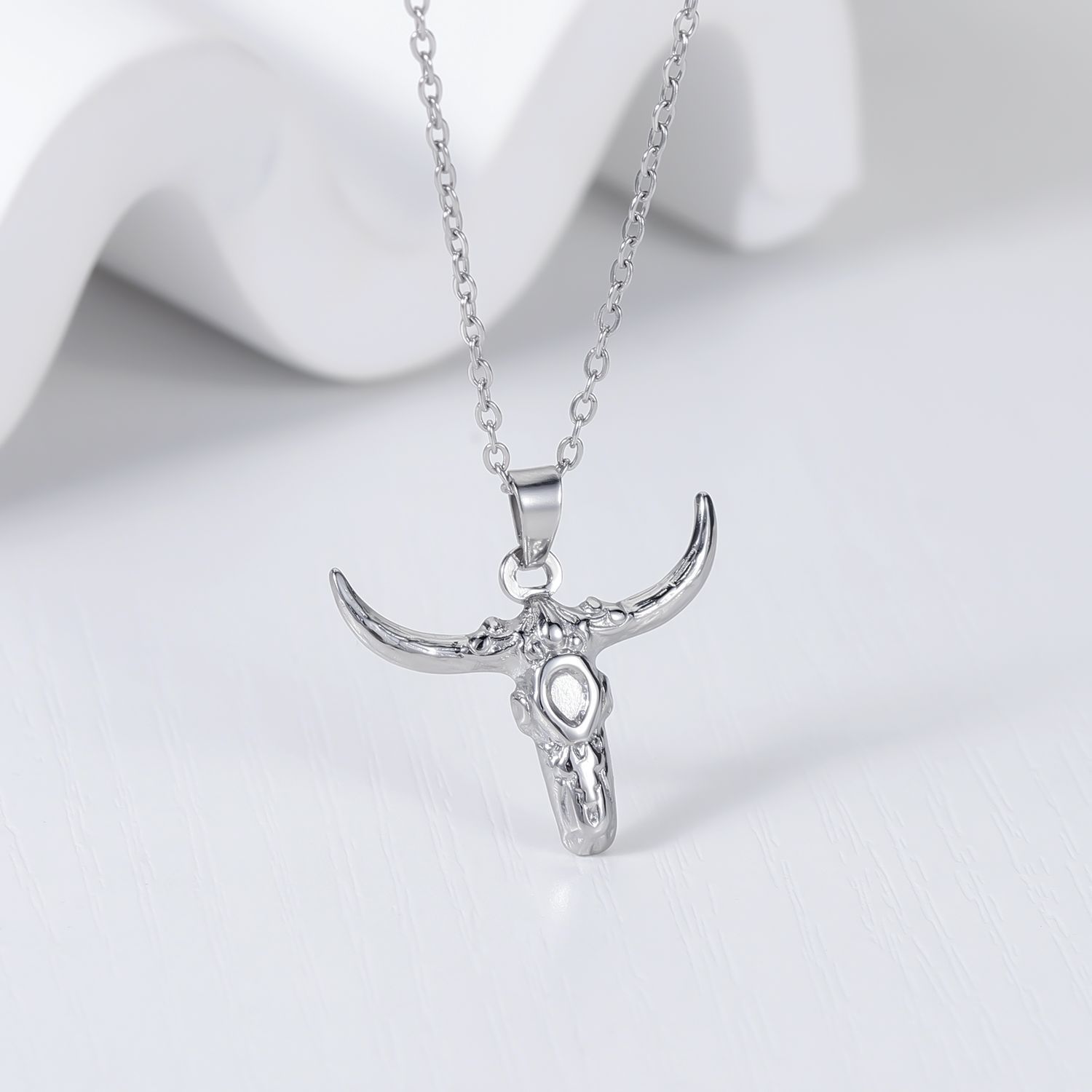 Ethnic Style Cattle Stainless Steel Plating Necklace 1 Piece display picture 4