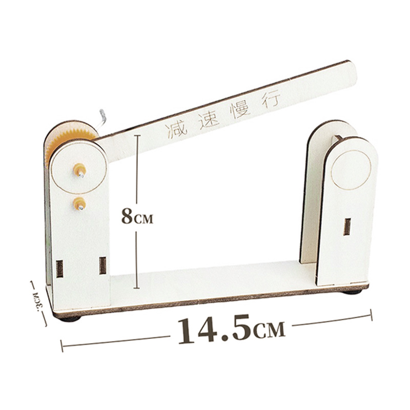 Hand crank gate