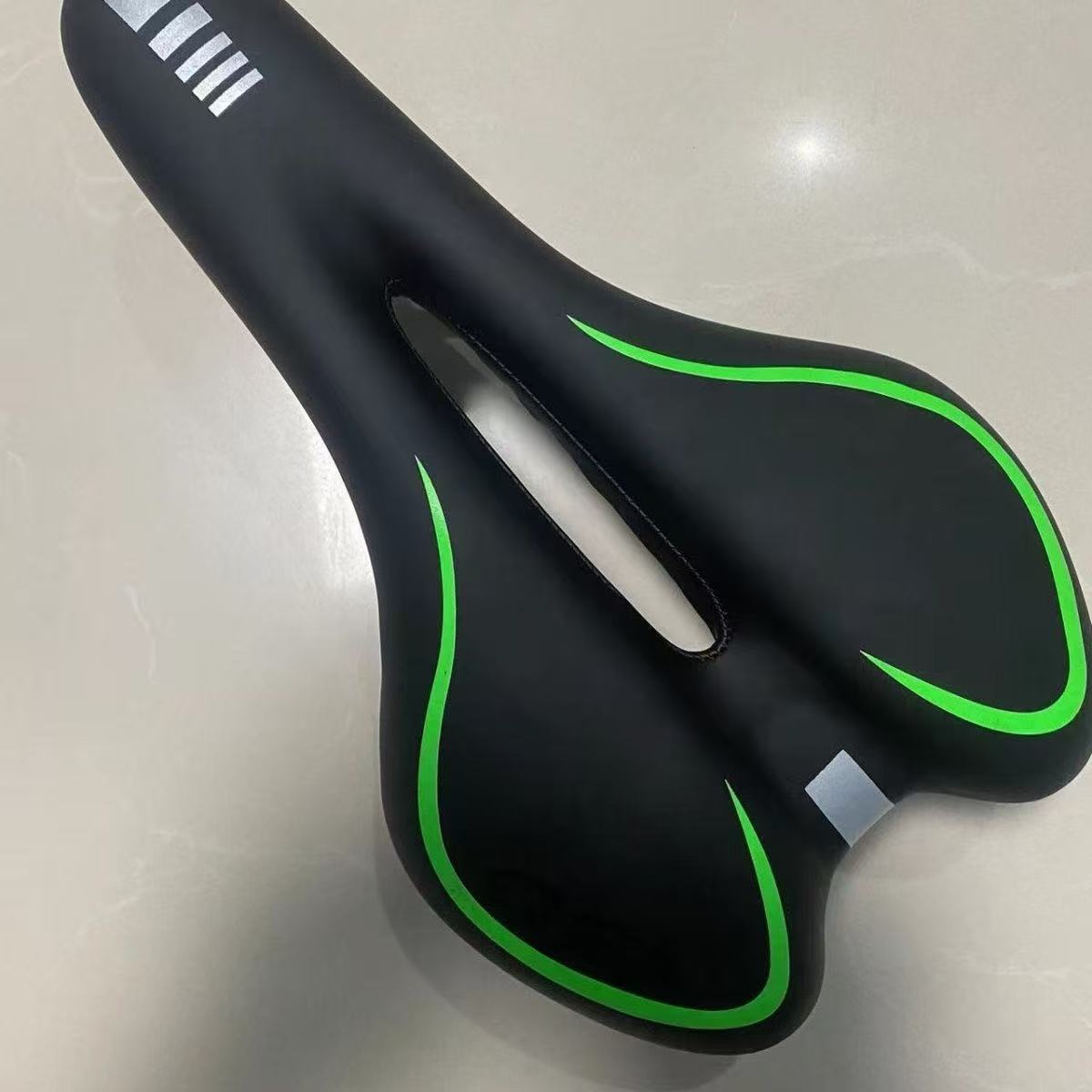Transfronterizo mayorista de bicicleta de montaña asiento de asiento transpirable ultra suave agujero medio espesar cojín de bicicleta accesorios de bicicleta