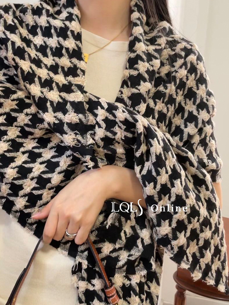 Hand-knitted Versatile Houndstooth Scarf For Women,Winter Korean Version,Large Shawl,Dual-purpose Spring And Autumn Plaid Scarf For Men