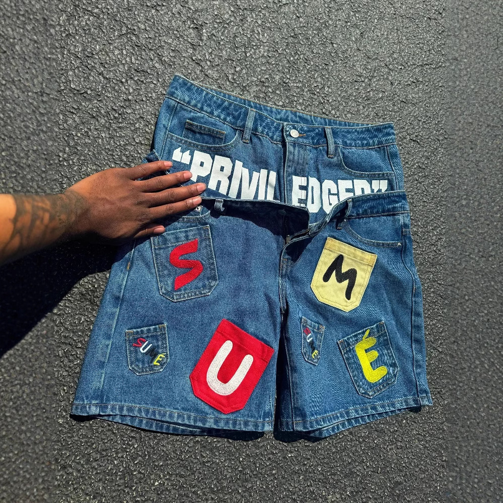 Pantalones cortos de mezclilla con costuras de letras de hip-hop europeo y americano, verano milenario, personalidad retro, moda, dos piezas de rock gótico falso