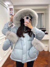 彧言 露思冬新款羽绒服女中长款90白鸭绒狐狸毛连帽面包服外套