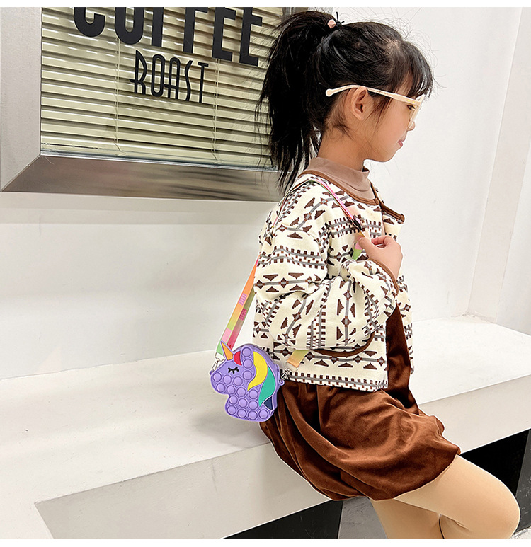 Cross-border new product: Unicorn Rat Extermination Pioneer Coin Purse, Cartoon Silicone coin Purse, mini crossbody bag, storage bag undefined