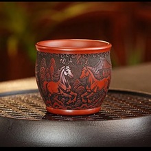 宜兴主人杯原矿大红袍手工浮雕八骏马十二生肖品茗茶具  180毫升
