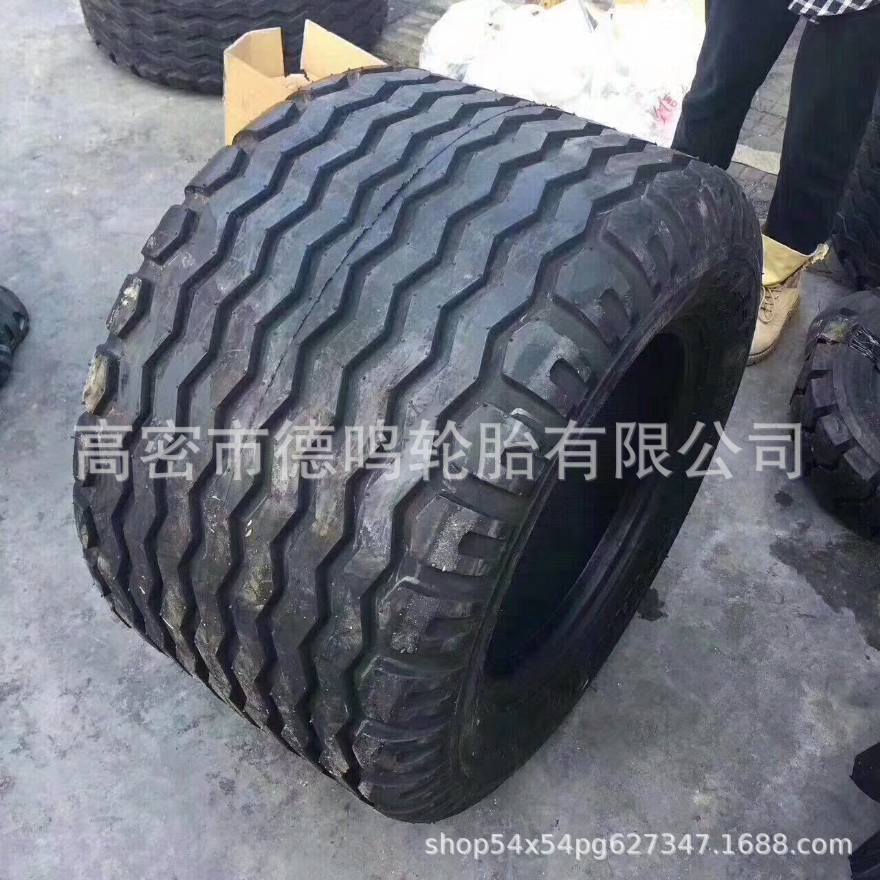 Ventas de fábrica empacadora de neumáticos grandes balas redondas generosas balas 19,0/45-17 IMP05