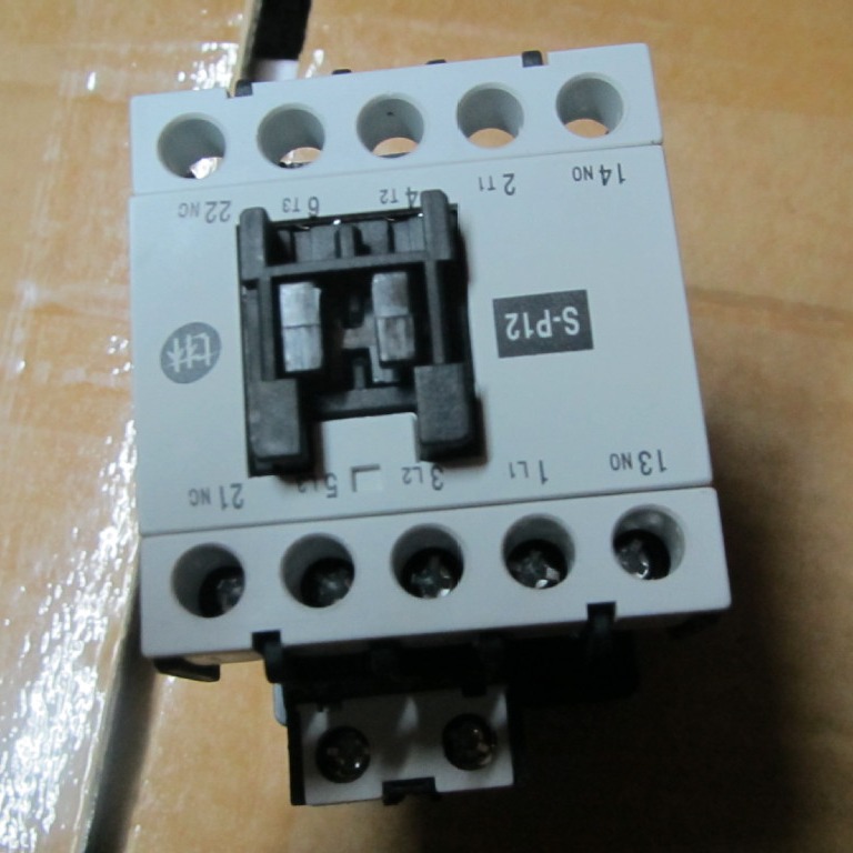 原装正品S-P12 AC220V士林三级交流接触器
