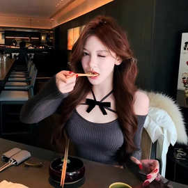 TZ7315纯欲辣妹灰色蝴蝶结挂脖针织衫女秋冬内搭露肩绝美修身上衣