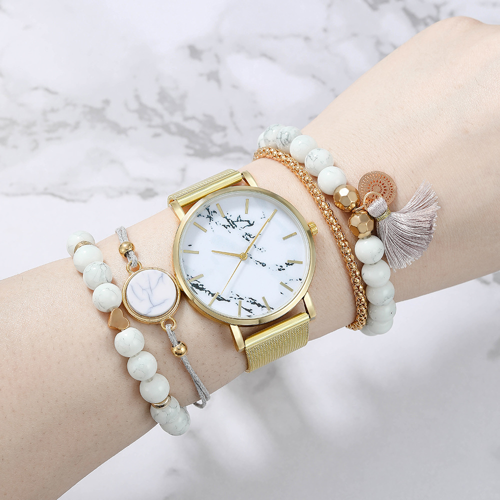 Fashion Solid Color Buckle Quartz Women's Watches display picture 1