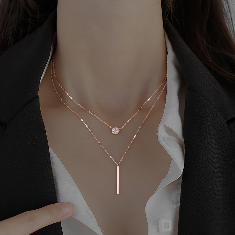 Geometric long sparkling circular double-layer necklace for women with minimalist style and fashionable diamond inlaid_voghion.com