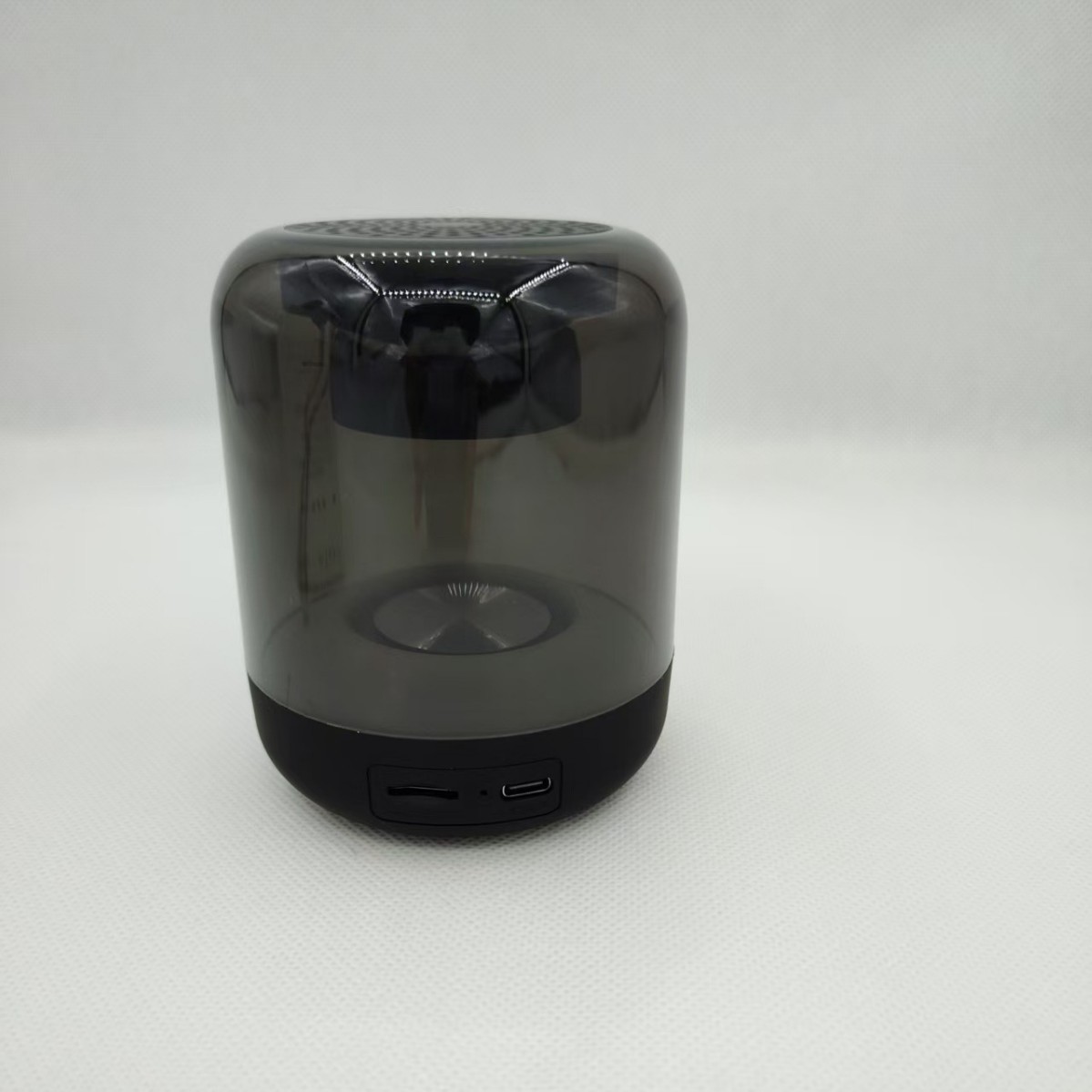 Altavoz Bluetooth de colores, tarjeta TF, llamadas manos libres, función IA, estilo celebridad