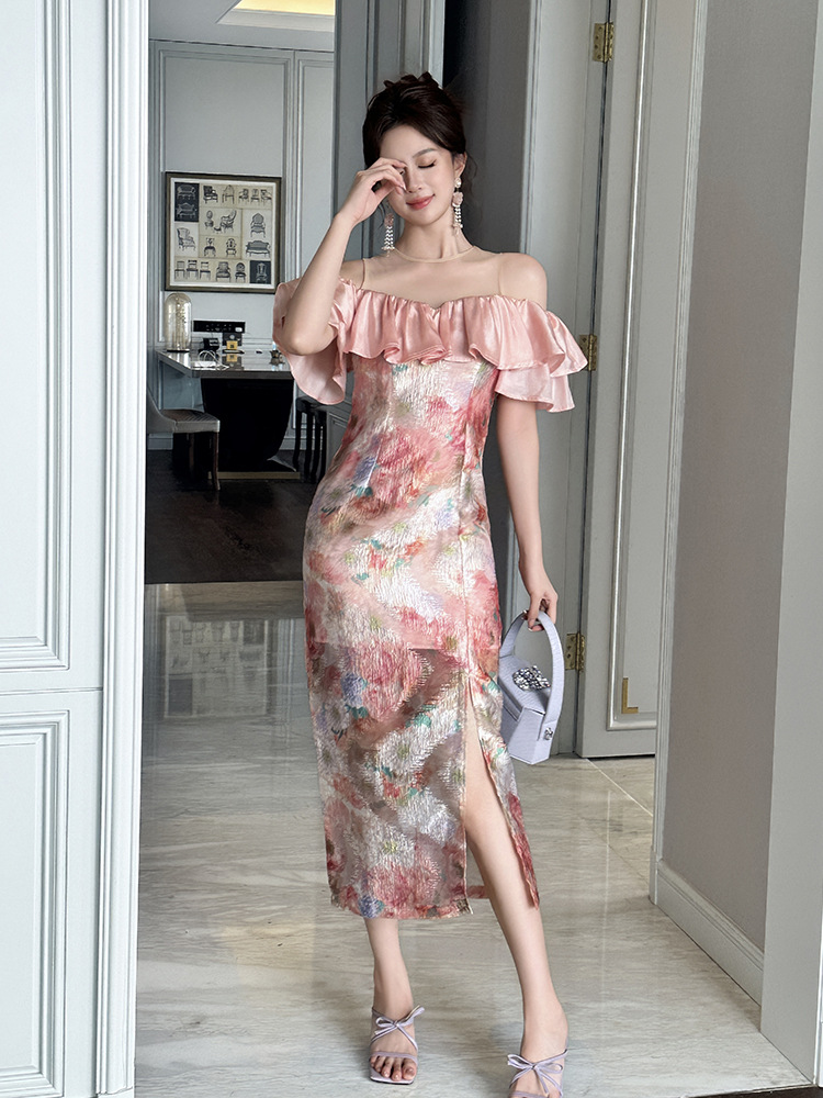 Đầm maxi nữ thiết kế kiểu Pháp trễ vai xếp bèo ôm eo in họa tiết — Màu hồng