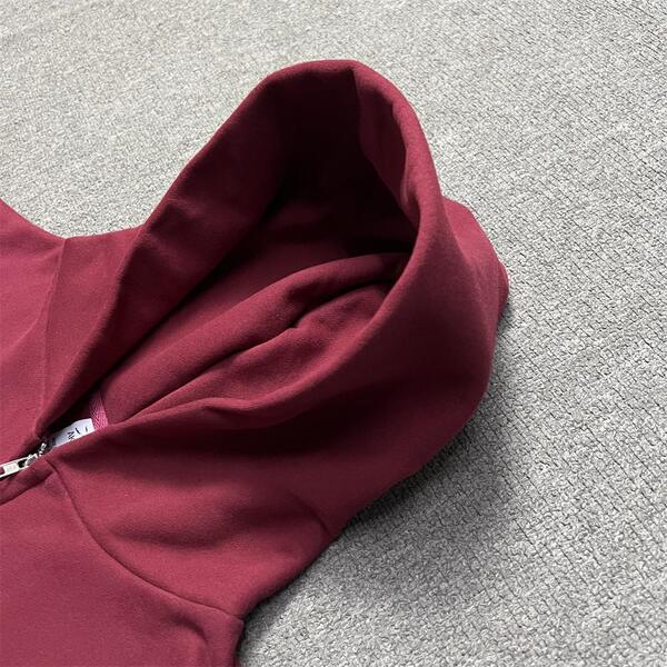 Solid color warm sweatshirt with zipper