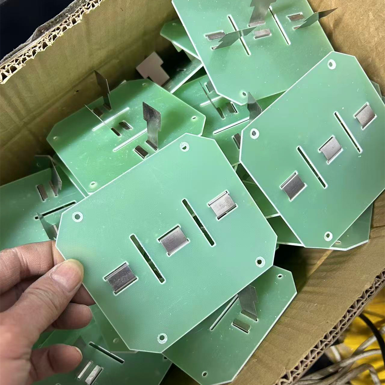 电子静电集尘器配件 玻纤绝缘接触板 高压电场端子板 静电接电板