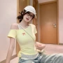 嫩黄色露肩蕾丝短袖小上衣