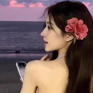��Ů���滨���^���l�A��߅�ȼ��^��ˇ����W�tֱ��ĵ���l�