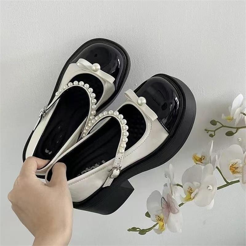 Retro estilo británico Mary Jane zapatos 2026 nuevo estilo diario confortable JK falda Lolita zapatos de cuero de perla