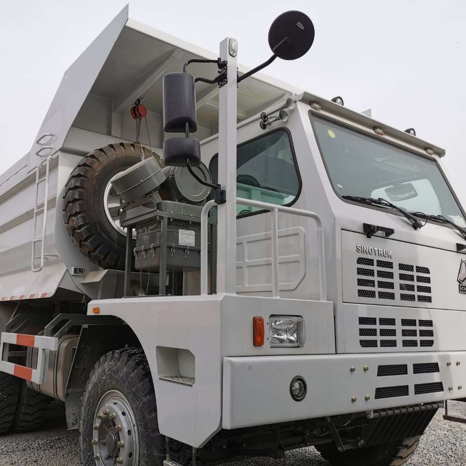 重汽豪沃自卸车6*4现车出口18953179826