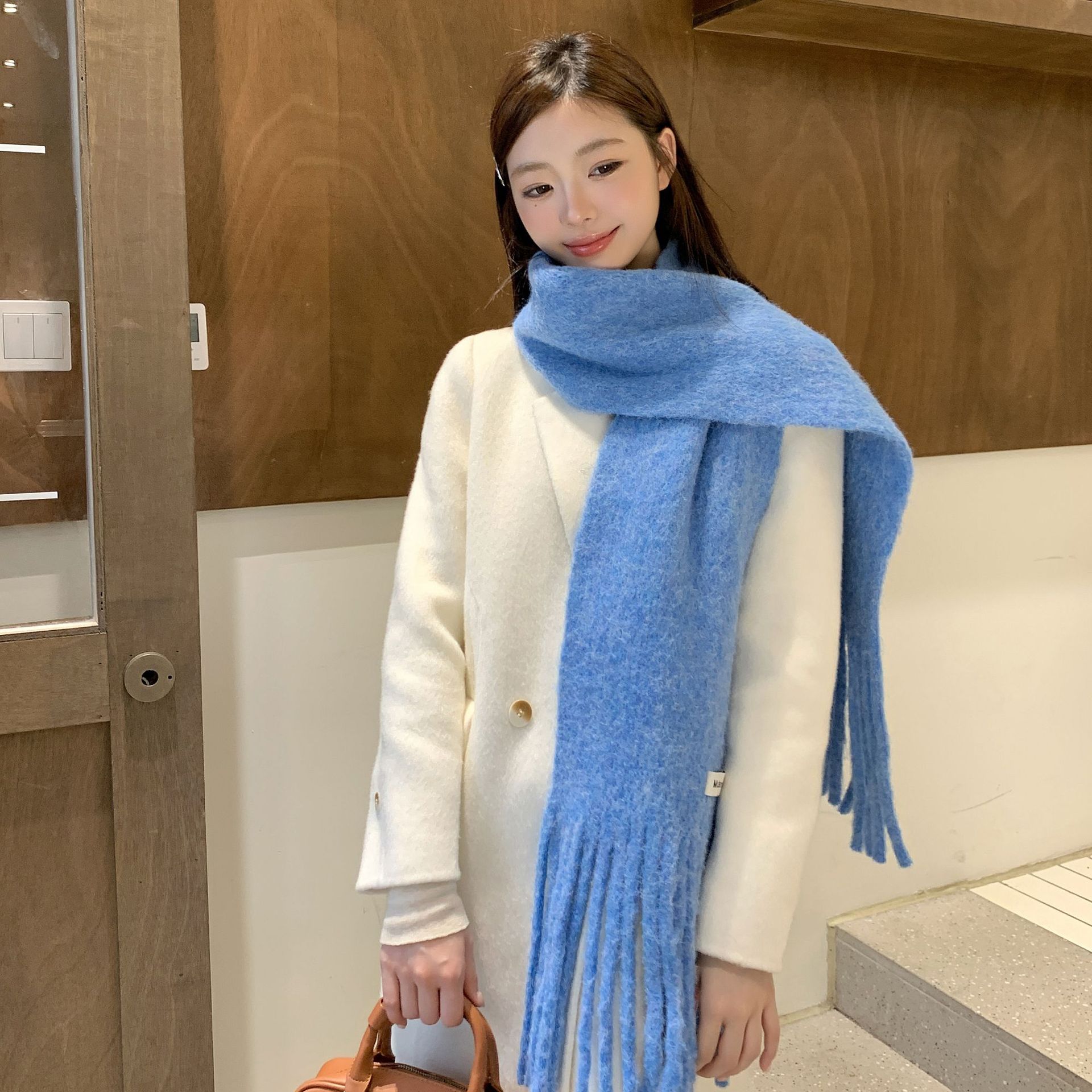 2024 nuevo invierno de alta calidad sensación de color sólido versátil bufandas de lana de cachemira de moda femenina coreana larga bordilla guillot