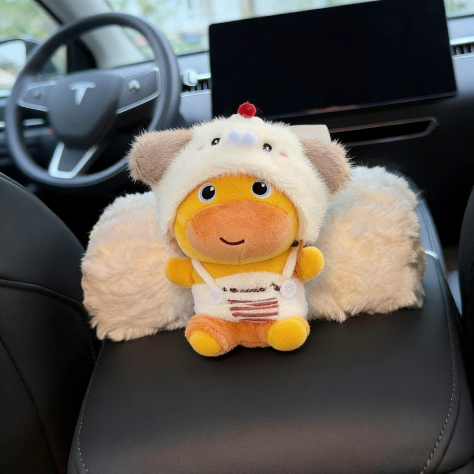 Authentic Capybara Lulu Car Tissue Box Creative Car Tissue Holder Multifunctional Tissue Box for Car Armrest Box