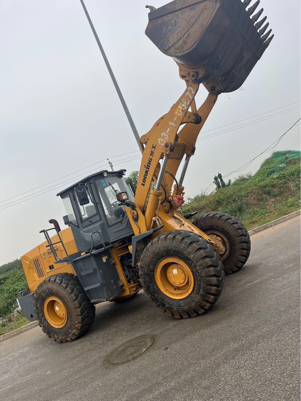 Línea nacional y extranjera de exportación de segunda mano LongGong 50 LiuGong 856 LinGong956 cargador 1 a 2 años carretilla elevadora