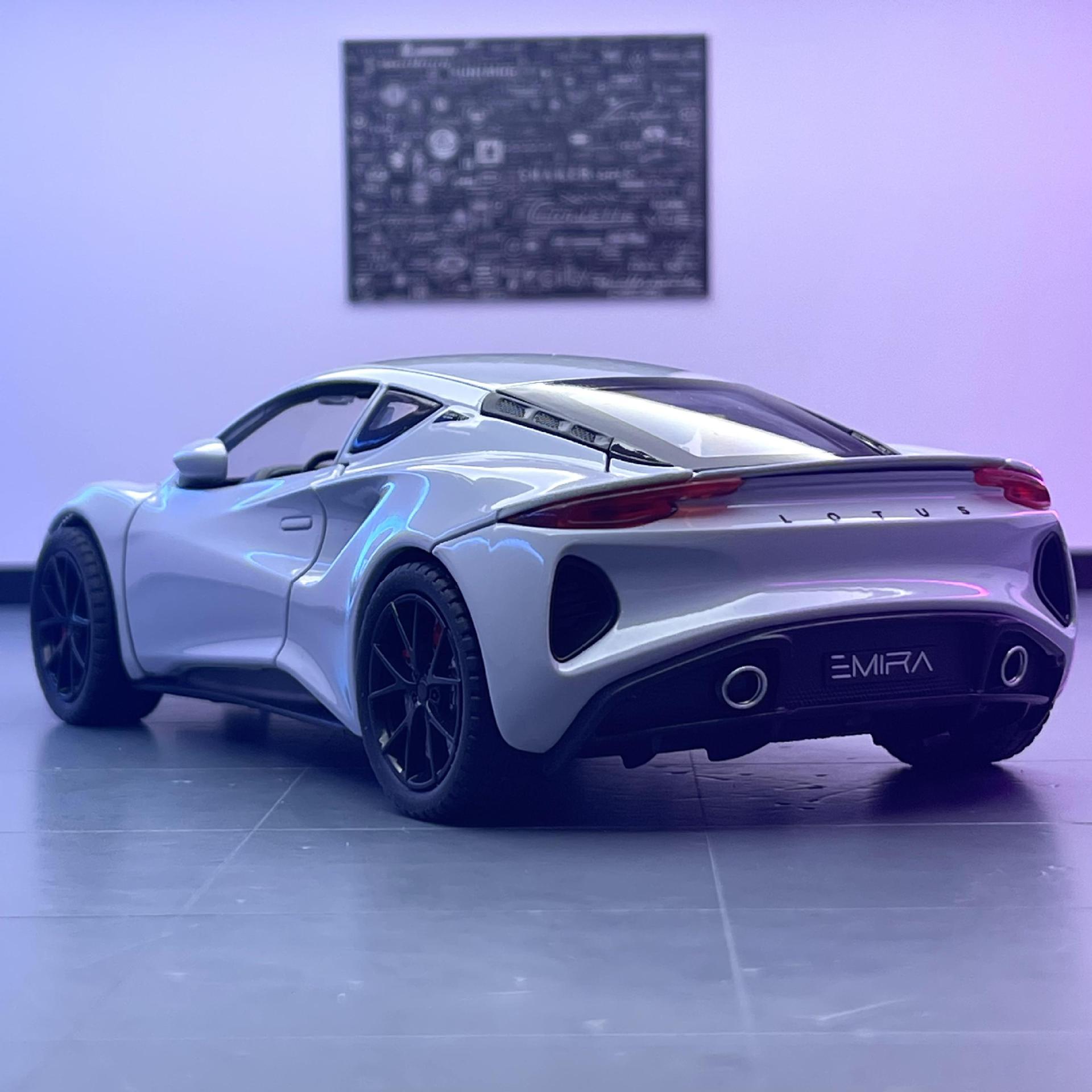 Haochi simulación de aleación modelo de coche 1:24 Laudes EMIRA Tire hacia atrás coche deportivo con sonido y luz modelo de coche de juguete adornos