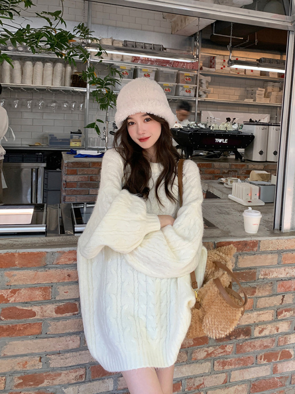 陈大钰慵懒奶fufu白色麻花毛衣女秋冬中长款宽松软糯外穿针织上衣|undefined