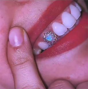 ���Q�aƷ �A�����ˮ�������������10���b �A�2.1*1.1mm