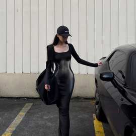性感辣妹黑色方领印花长袖连衣裙女春秋紧身修身收腰包臀裙长裙子