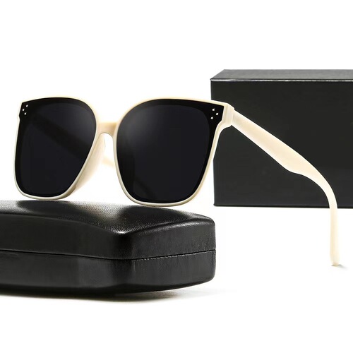 New Hong Kong style GM sunglasses for men and women, sun protection, slimming, black anti-UV glasses for driving