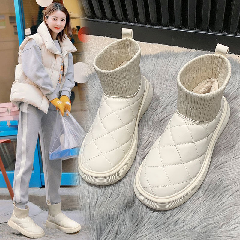 여성을위한 레트로 다목적 스노우 부츠 2023 겨울 새로운 스타일 벨벳 두꺼운 따뜻한 면화 크림 빵 신발 인