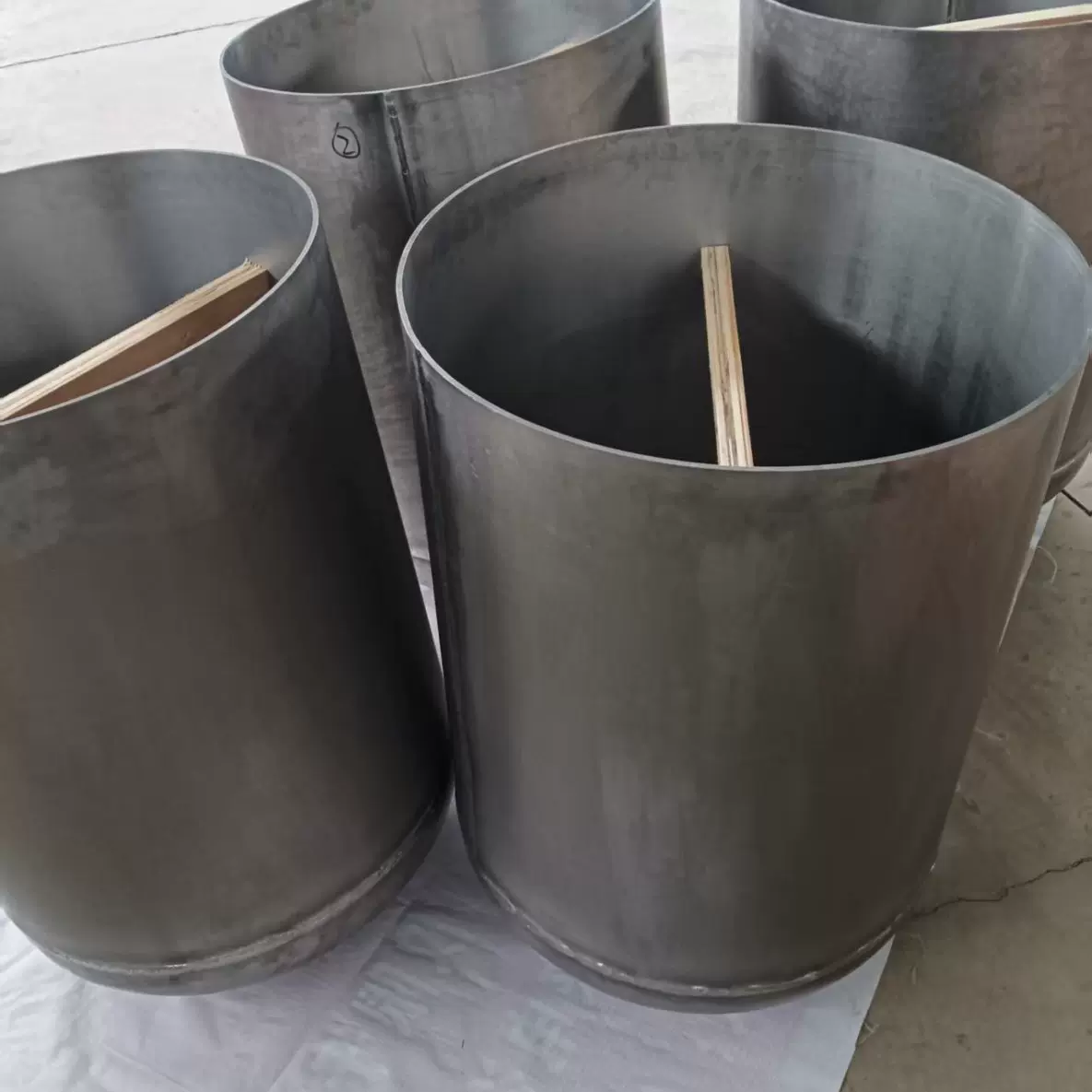 工厂加工定制高纯铌金属加工件制作冶金用铌盆铌容器铌坩埚钛制品