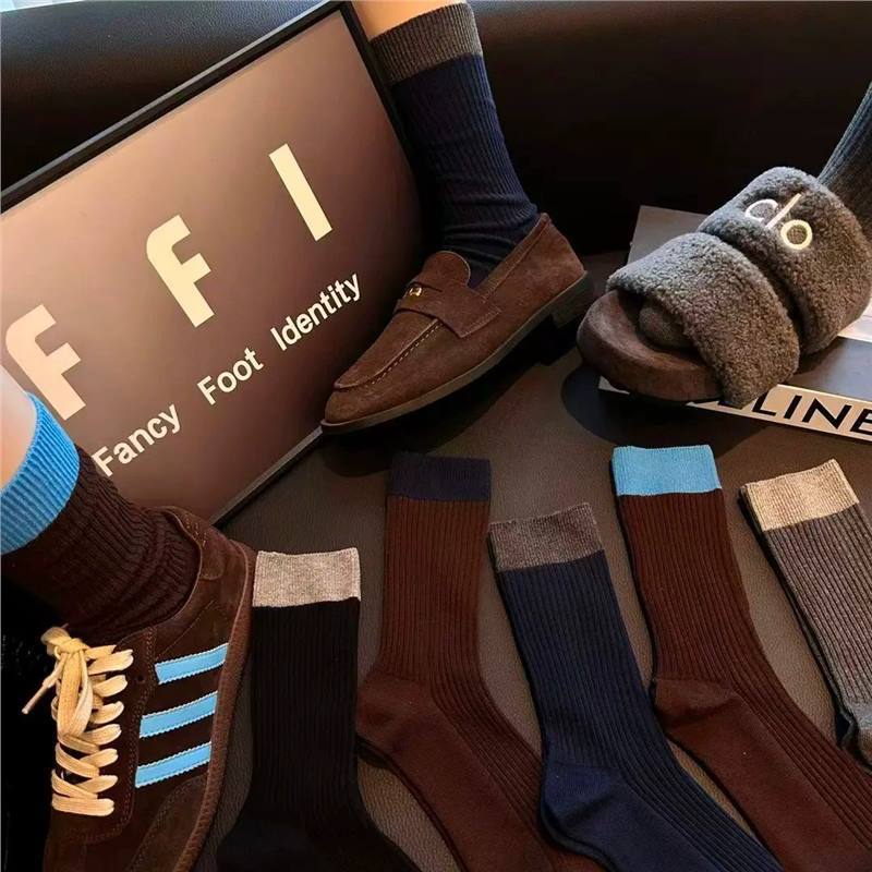 Autumn and Winter Retro High-End Slimming Navy Blue Brown Ins Trendy Double-Needle Mid-Tube Slouch Socks Versatile and Non-Tightening Autumn and Winter Retro High-End Slimming Navy Blue Brown Ins Trendy Double-Needle Mid-Tube Slouch Socks Versatile and Non-Tightening