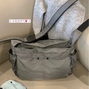 Factory direct waterproof nylon cloth large capacity commuter bag shoulder diagonal tote bag dumpling bag sports tide for men and women