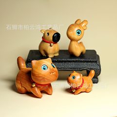 黄金檀木彫刻自信猫実木動物のハンドルが可愛いです。