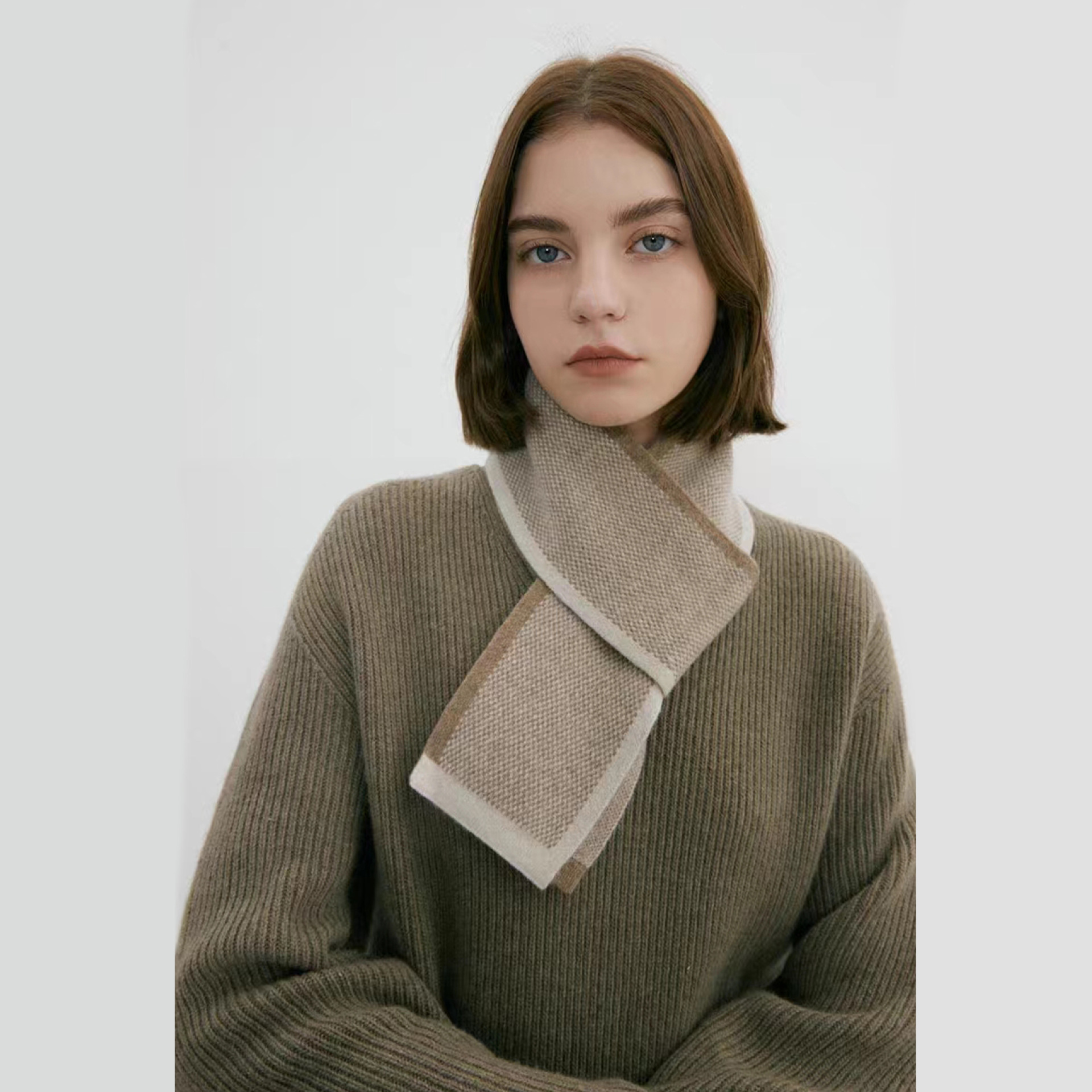 Temperament Little Artifact~Autumn and Winter New South Korean Minority INS Style Color Matching Warm Knitted Scarf Neck_voghion.com