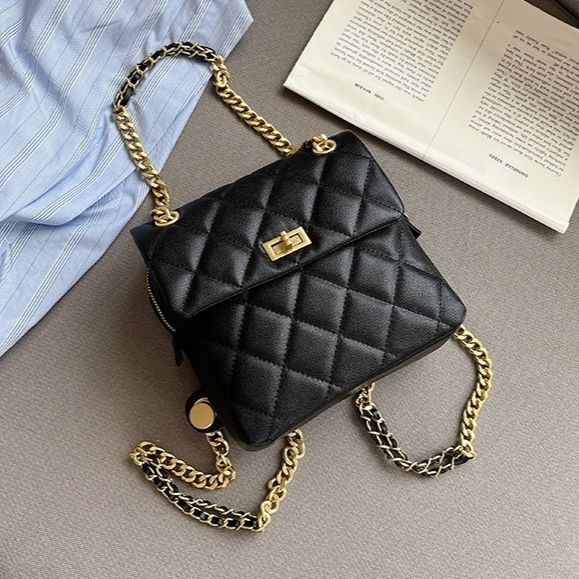 2024 New High-end Leather Small Aroma Caviar Diamond Chain Backpack, Elegant Commuter Style_voghion.com