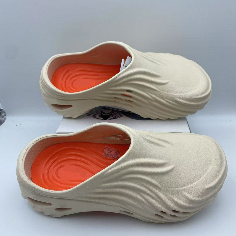 Carlo Chi Cross2025 New Style Swirl Wave Hole Shoes Men's Lightweight Sandals Non-Slip Casual Outdoor