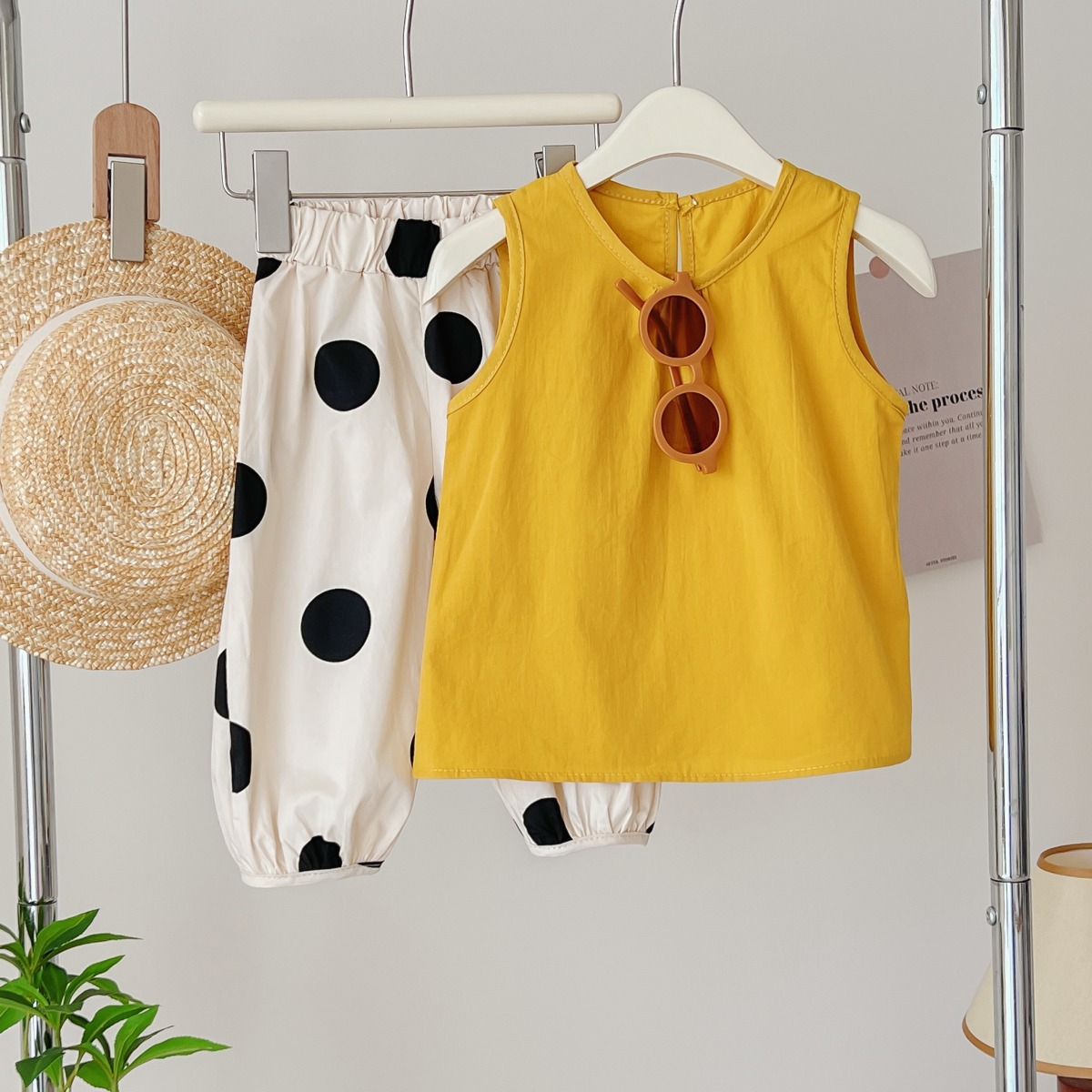 Girls' Outfit Imitation Tencel A-Line Vest with Polka Dot Capri Pants 2024 Summer New Foreign Trade Children's Clothing Wholesale