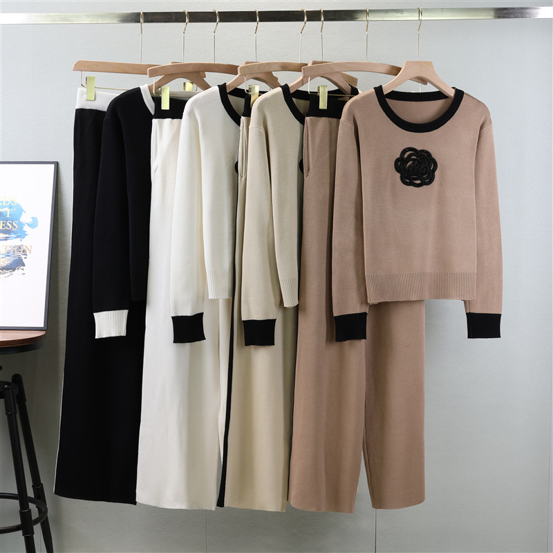 Moteriški drabužiai rudeninis naujas kamelijos megztas kostiumas moteriškas megztas apvalia kaklelis megztas plačios kelnės temperamento dviejų dalių kostiumas_voghion.com