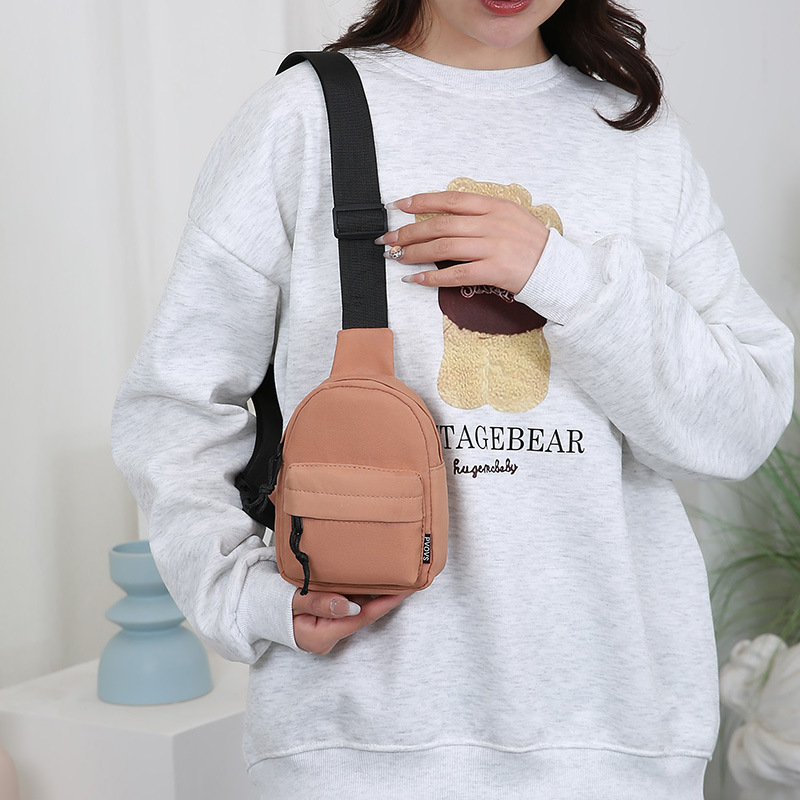 Bolso de pecho para teléfono móvil de moda para mujer Bolso de hombro casual japonés ins Bolso pequeño de nailon portátil ligero y versátil