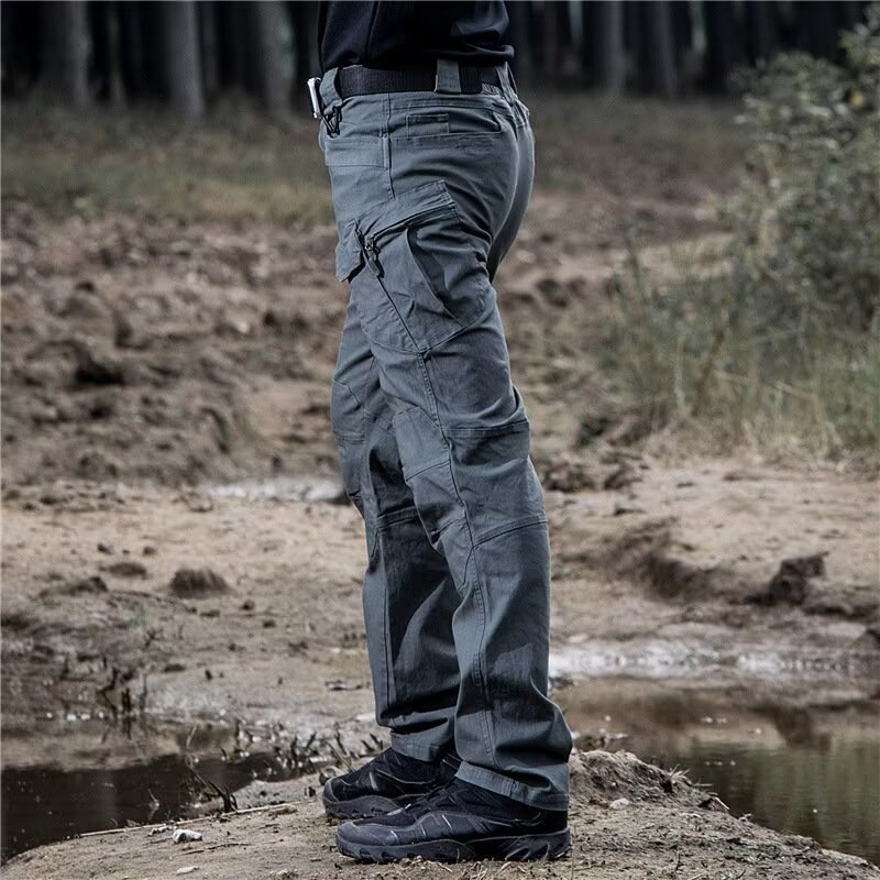 Primavera y otoño cónsul iX7 pantalones tácticos pantalones delgados de varios bolsillos para hombre pantalones de entrenamiento rectos al aire libre comercio exterior