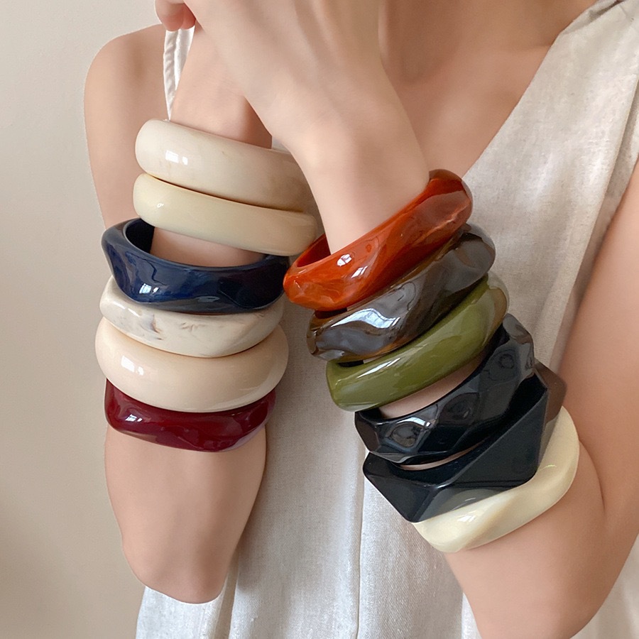 Europa y los Estados Unidos transfronterizos acrílico geométrico pulsera redonda ligera de lujo pulsera de alto nivel personalidad nicho exagerado joyas al por mayor