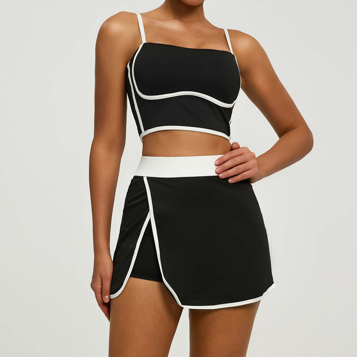 La misma marca de tenis, vestido corto, juego de verano transfronterizo, deportes de verano, corrida al aire libre, fitness