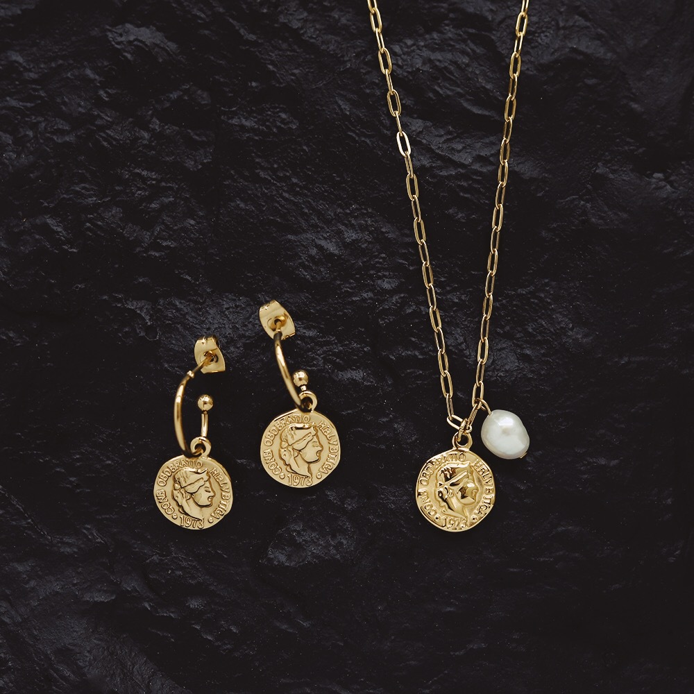 Fashion Portrait Titanium Steel Pearl Pendant Necklace 1 Piece